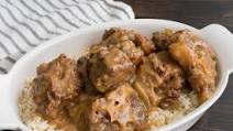 Southern-Style Smothered Oxtails Recipe Southern-Style Smothered Oxtails Recipe