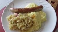 Thuringian Bratwurst with Mashed Potatoes and Sauerkraut Thuringian Bratwurst with Mashed Potatoes and Sauerkraut