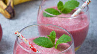 Cranberry Smoothie with Apple, Banana, Berries and Cinnamon Cranberry Smoothie with Apple, Banana, Berries and Cinnamon