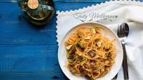 Red lentil spaghetti with Brussels sprouts Red lentil spaghetti with Brussels sprouts