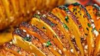How to Make a Hasselback Potato How to Make a Hasselback Potato