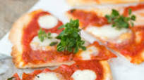 Emergency pizza - no-yeast pizza dough Emergency pizza - no-yeast pizza dough