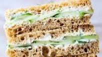 Cucumber Sandwiches with Tzatziki Sauce Cucumber Sandwiches with Tzatziki Sauce