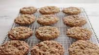 Granola Chocolate Chip Cookies Granola Chocolate Chip Cookies