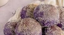 Fluffy Ube Pandesal (Filipino Purple Yam Bread Rolls) Fluffy Ube Pandesal (Filipino Purple Yam Bread Rolls)