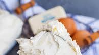 How to Make Italian Meringue Buttercream (video) How to Make Italian Meringue Buttercream (video)