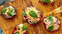 Keto Portobello Mushroom Margherita Pizza Keto Portobello Mushroom Margherita Pizza