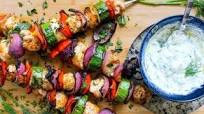 Greek Chicken Kabobs with Homemade Tzatziki Sauce Greek Chicken Kabobs with Homemade Tzatziki Sauce
