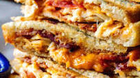 Chipotle Chicken Panini Sandwich {Panera Bread Copycat} Chipotle Chicken Panini Sandwich {Panera Bread Copycat}