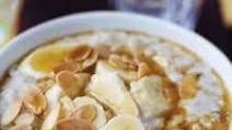 Perfect porridge with banana & maple sirup Perfect porridge with banana & maple sirup