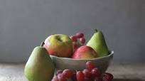 Autumn Fruit Salad with Cinnamon Greek Yogurt Dressing Autumn Fruit Salad with Cinnamon Greek Yogurt Dressing