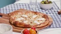Chef's at Home: Daniele Uditi's Cacio e Pepe Pizza Chef's at Home: Daniele Uditi's Cacio e Pepe Pizza