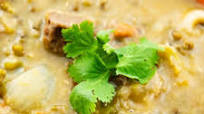 Mung Bean Soup with Beef (Ginisang Munggo at Baka) Mung Bean Soup with Beef (Ginisang Munggo at Baka)