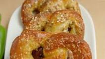 Beer Infused Bavarian Soft Pretzels and Jalapeno Cheddar Dip Beer Infused Bavarian Soft Pretzels and Jalapeno Cheddar Dip