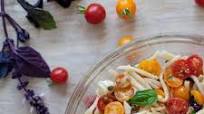 Pasta Salad with Garlic Marinated Tomatoes Pasta Salad with Garlic Marinated Tomatoes