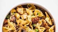 Farfalle with Chicken and Roasted Garlic Farfalle with Chicken and Roasted Garlic