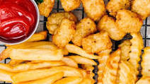 Frozen French Fries in the Air Fryer Frozen French Fries in the Air Fryer