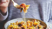 5 Ingredient Cheesy Beef and Noodle Casserole 5 Ingredient Cheesy Beef and Noodle Casserole