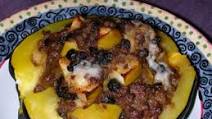 Ground Beef & Apple Filled Acorn Squash Halves Ground Beef & Apple Filled Acorn Squash Halves