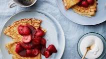Strawberry Crepes Flambe Strawberry Crepes Flambe