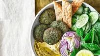 Spinach falafel & hummus bowl Spinach falafel & hummus bowl