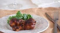Muslitos de pollo al horno con salsa barbacoa rápida: receta para chuparse los dedos cualquier día de la semana Muslitos de pollo al horno con salsa barbacoa rápida: receta para chuparse los dedos cualquier día de la semana