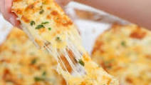 Cheesy Garlic Bread Cheesy Garlic Bread
