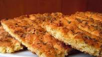 Focaccia con farina di ceci Focaccia con farina di ceci