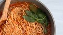 Easy Spicy Spaghetti Arrabbiata (Quick and Easy Pasta) Easy Spicy Spaghetti Arrabbiata (Quick and Easy Pasta)