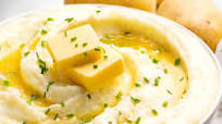 Creamy Sour Cream Mashed Potatoes with Chives Creamy Sour Cream Mashed Potatoes with Chives