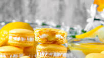 Lemon Macarons Lemon Macarons