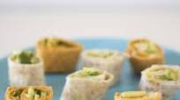 Tortilla pinwheels with avocado, hummus and lettuce Tortilla pinwheels with avocado, hummus and lettuce
