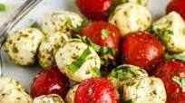 Pesto Caprese Salad Pesto Caprese Salad