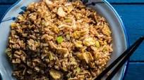 Arroz con salsa de soja Arroz con salsa de soja