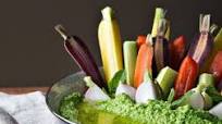 Pea and Garlic Hummus with Crudités Pea and Garlic Hummus with Crudités