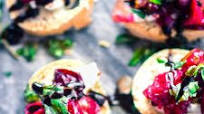 Quick Cranberry Goat Cheese Crostini Recipe (Gluten Free) Quick Cranberry Goat Cheese Crostini Recipe (Gluten Free)