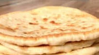 The easiest homemade Pita Bread recipe! The easiest homemade Pita Bread recipe!