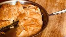 Albanian Spinach Pie (Byrek Me Spinaq) Albanian Spinach Pie (Byrek Me Spinaq)