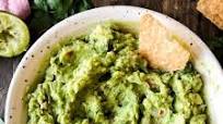 Easy & Flavorful Gruacamole Easy & Flavorful Gruacamole
