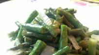 Adobong Sitaw- Long Green Beans in Garlic and Vinegar Saute Adobong Sitaw- Long Green Beans in Garlic and Vinegar Saute