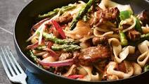 Stir-Fried Beef and Asparagus with Flat Rice Noodles Stir-Fried Beef and Asparagus with Flat Rice Noodles