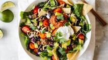 Taco Salad Recipe (Easy & Healthy!) Taco Salad Recipe (Easy & Healthy!)