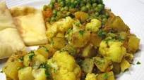Curried Cauliflower and Potatoes (Aloo Gobi) Curried Cauliflower and Potatoes (Aloo Gobi)