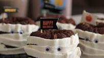 Cinnamon Chocolate Mini Mummy Bundt Cakes for #TruMooHalloween Cinnamon Chocolate Mini Mummy Bundt Cakes for #TruMooHalloween