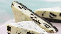 Cookies and Cream Cheesecake Slice Cookies and Cream Cheesecake Slice
