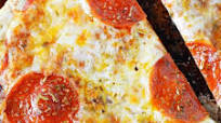 Tortilla Pizza (Thin Crust Tortizza) Tortilla Pizza (Thin Crust Tortizza)