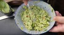 Spicy and chunky guacamole Spicy and chunky guacamole