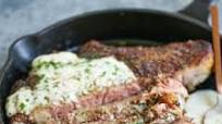 Steak with Garlic Parmesan Cream Sauce Steak with Garlic Parmesan Cream Sauce