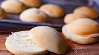 Homemade Hamburger Buns (Bread Machine) Homemade Hamburger Buns (Bread Machine)