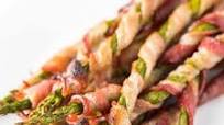 Bacon Wrapped Asparagus Recipe in the Oven (Crispy!) Bacon Wrapped Asparagus Recipe in the Oven (Crispy!)
